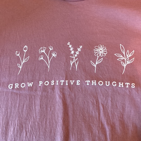 t-shirt - Picture 2 of 3